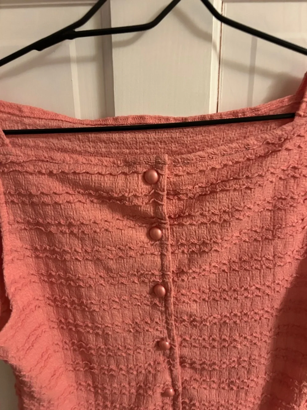 SHEIN Coral Pink Textured Button-Front Tank Top - Picture 2 of 5